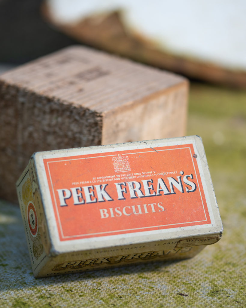 Peek Frean's Tin